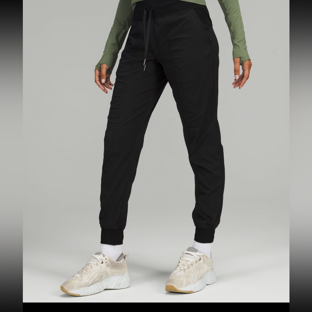 Lululemon studio pant size 8